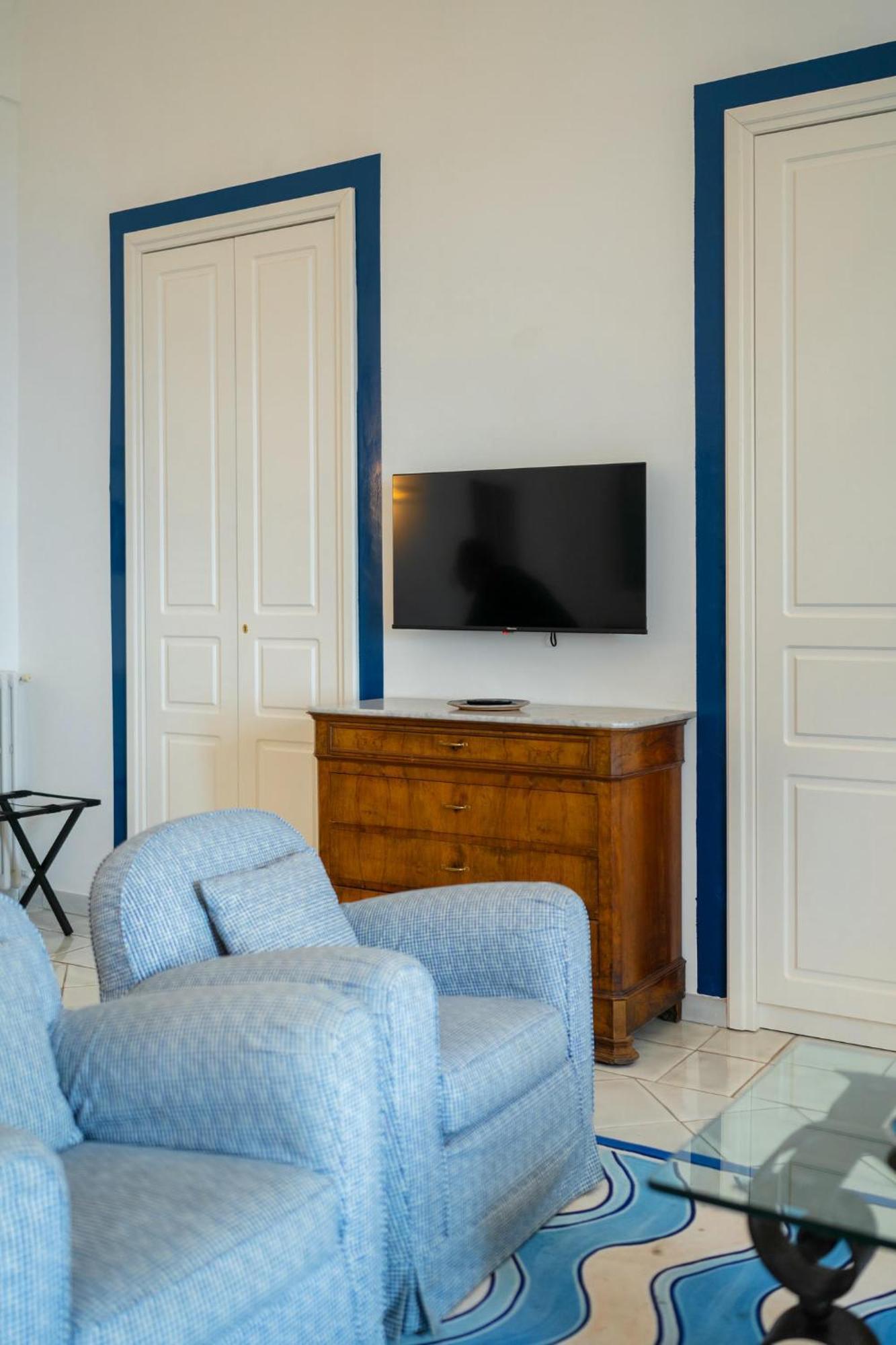Suite Palazzo Capri - Seaview Екстериор снимка