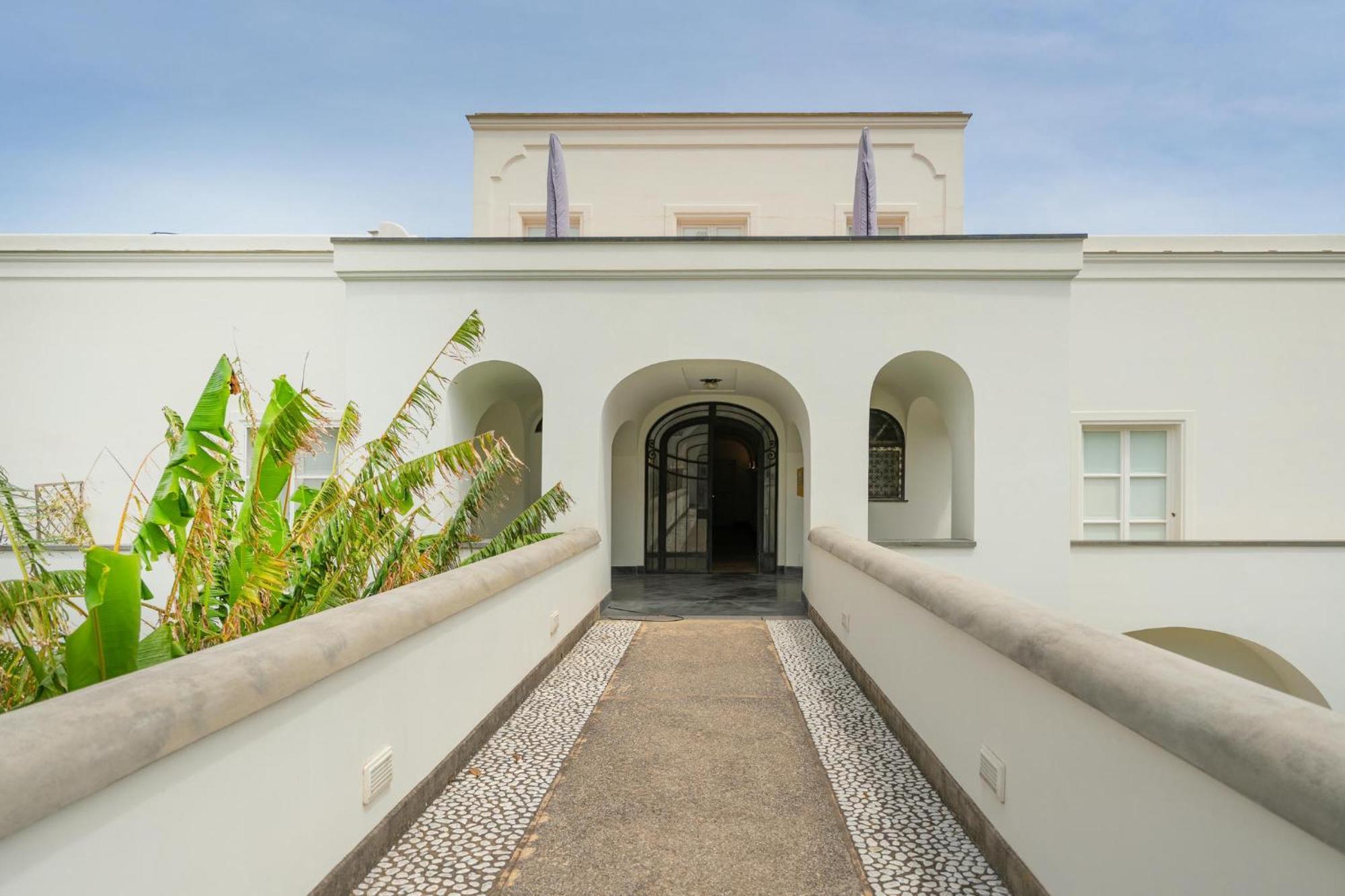Suite Palazzo Capri - Seaview Екстериор снимка